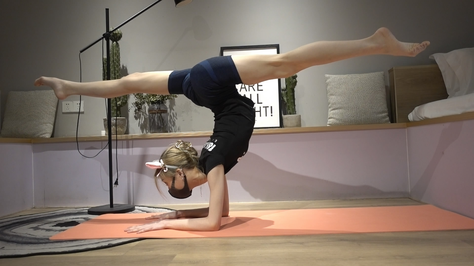 第169课 #一字马 #拉伸 #柔韧