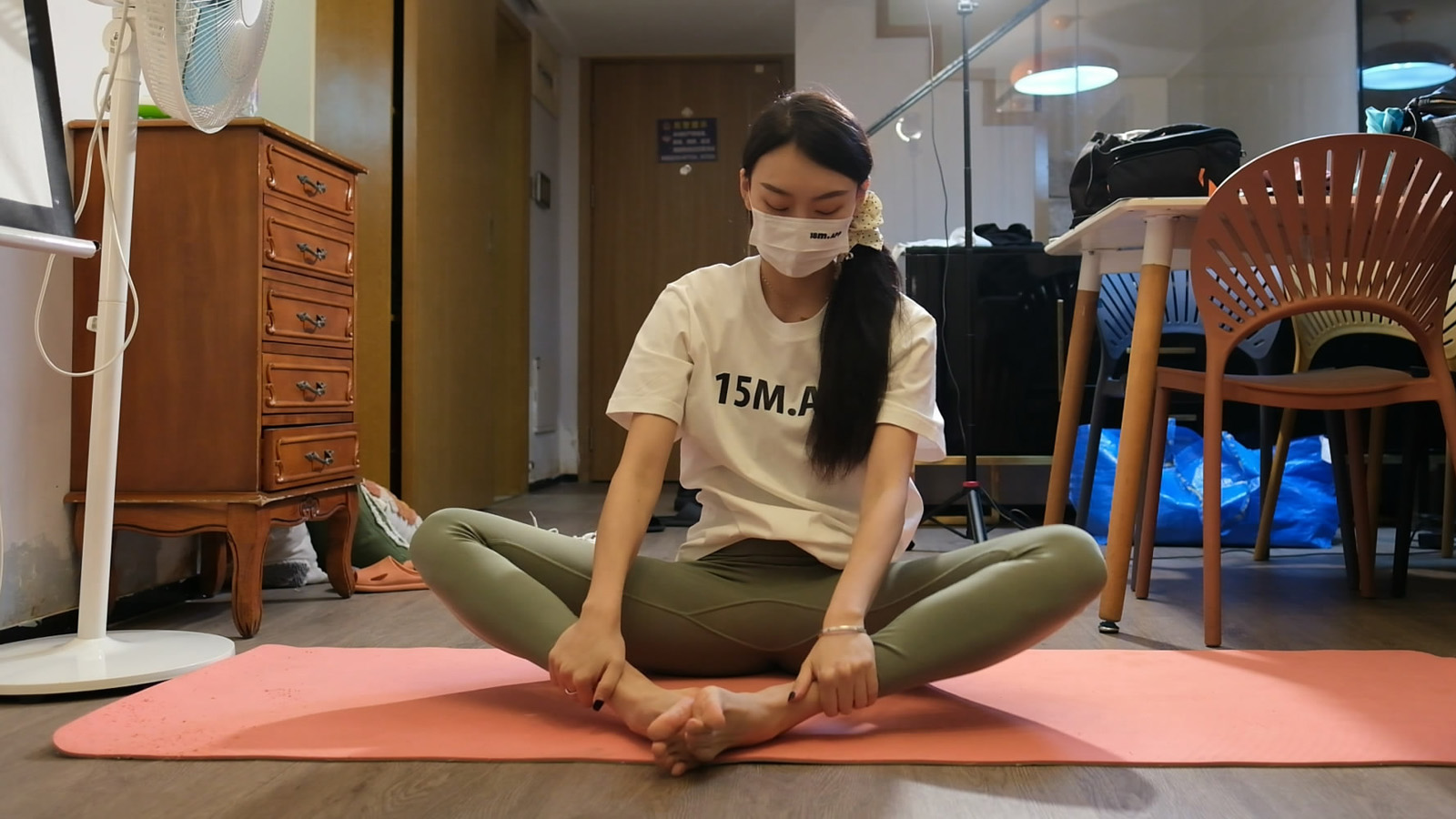 第784课 #瑜伽 #腿部